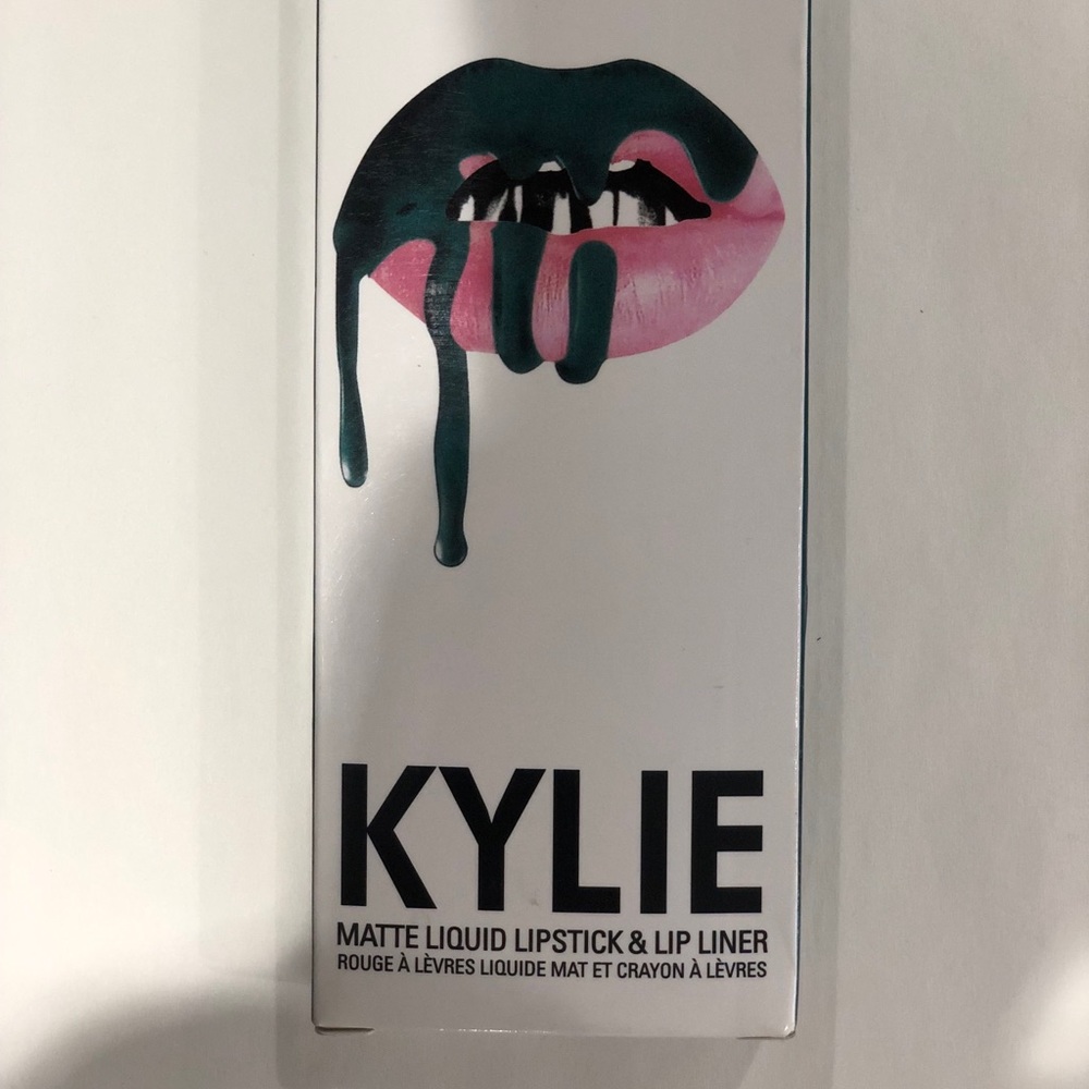 Kylie Cosmetics Matte Liquid Lipstick & Liner